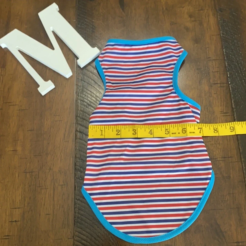 Striped Pattern Pet Tank